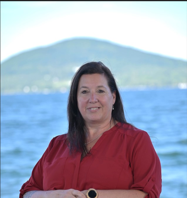Theresa Hill